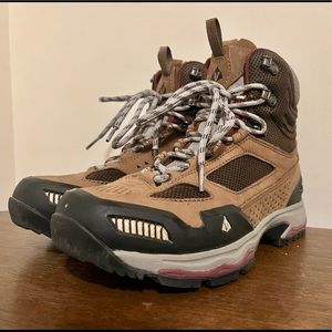 Womens Vasque Breeze AT Mid GTX Hiking Boots